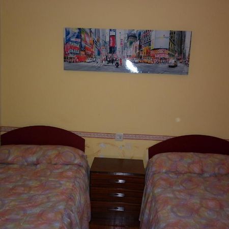 Fonda Cerdanya Hotel ปุจเซร์ดา ภายนอก รูปภาพ