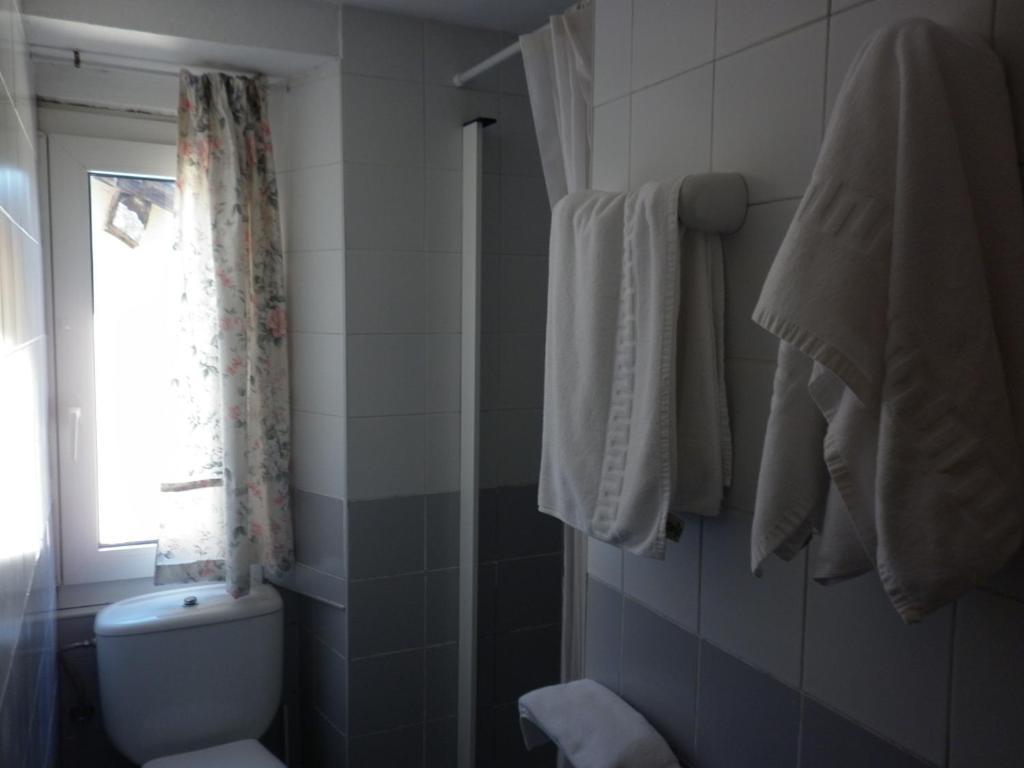 Fonda Cerdanya Hotel ปุจเซร์ดา ภายนอก รูปภาพ