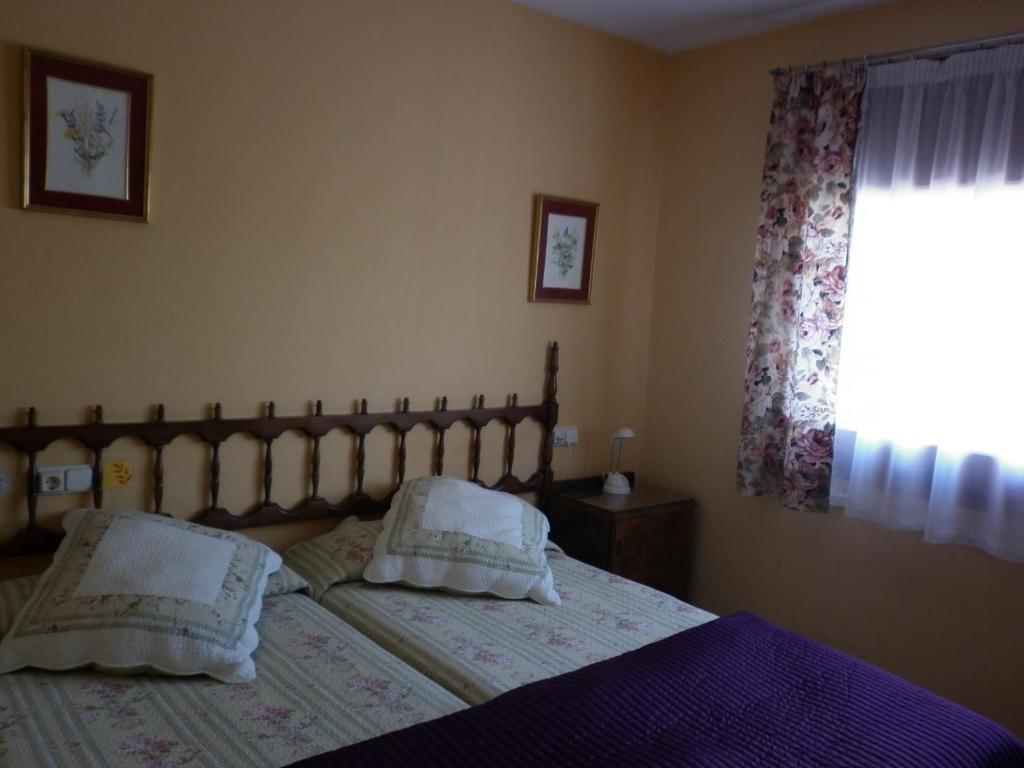Fonda Cerdanya Hotel ปุจเซร์ดา ภายนอก รูปภาพ
