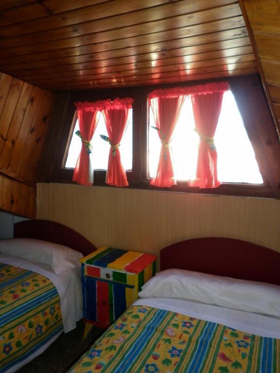 Fonda Cerdanya Hotel ปุจเซร์ดา ภายนอก รูปภาพ